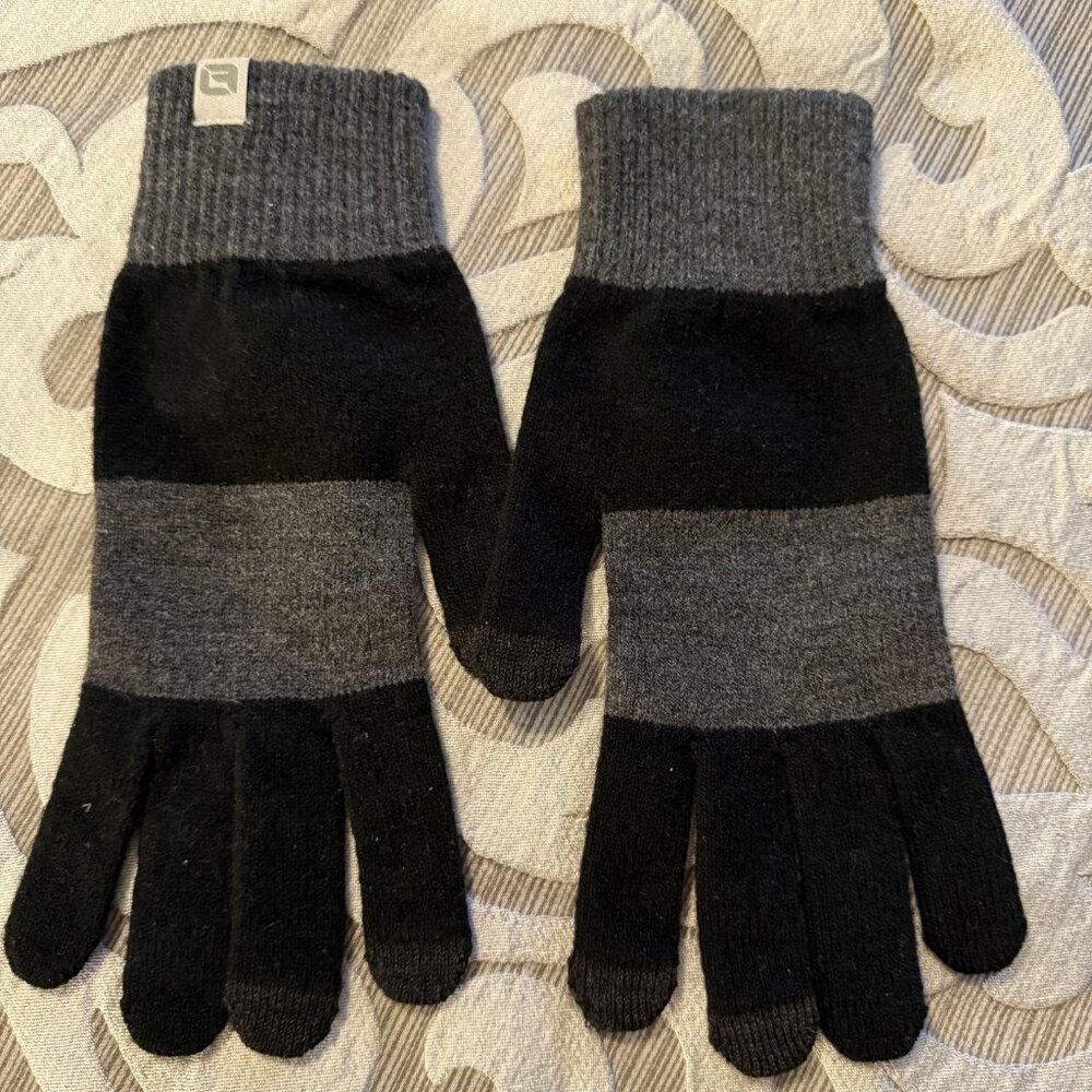 Purdue University Women's Trixie Rugby Gloves NEW Black Gray Logo Stretch - Picture 3 of 4